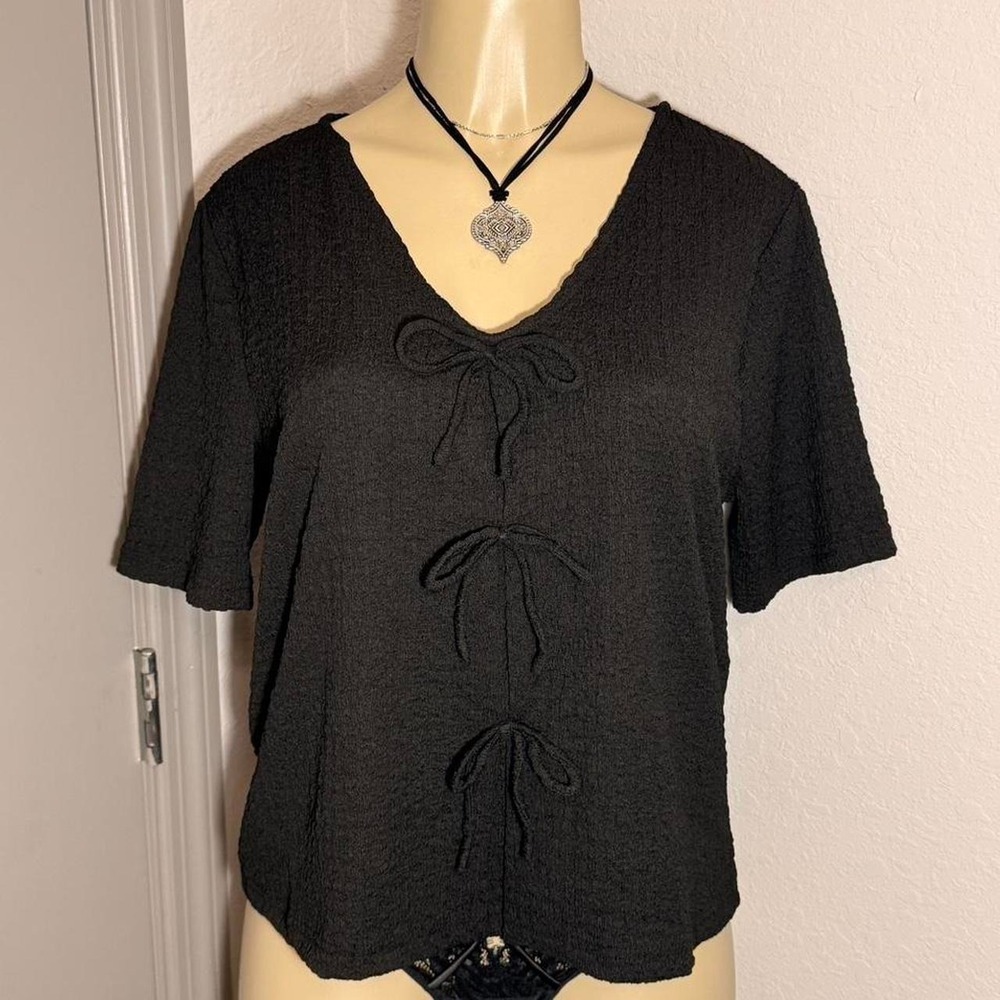 Modern Works Black top with bows